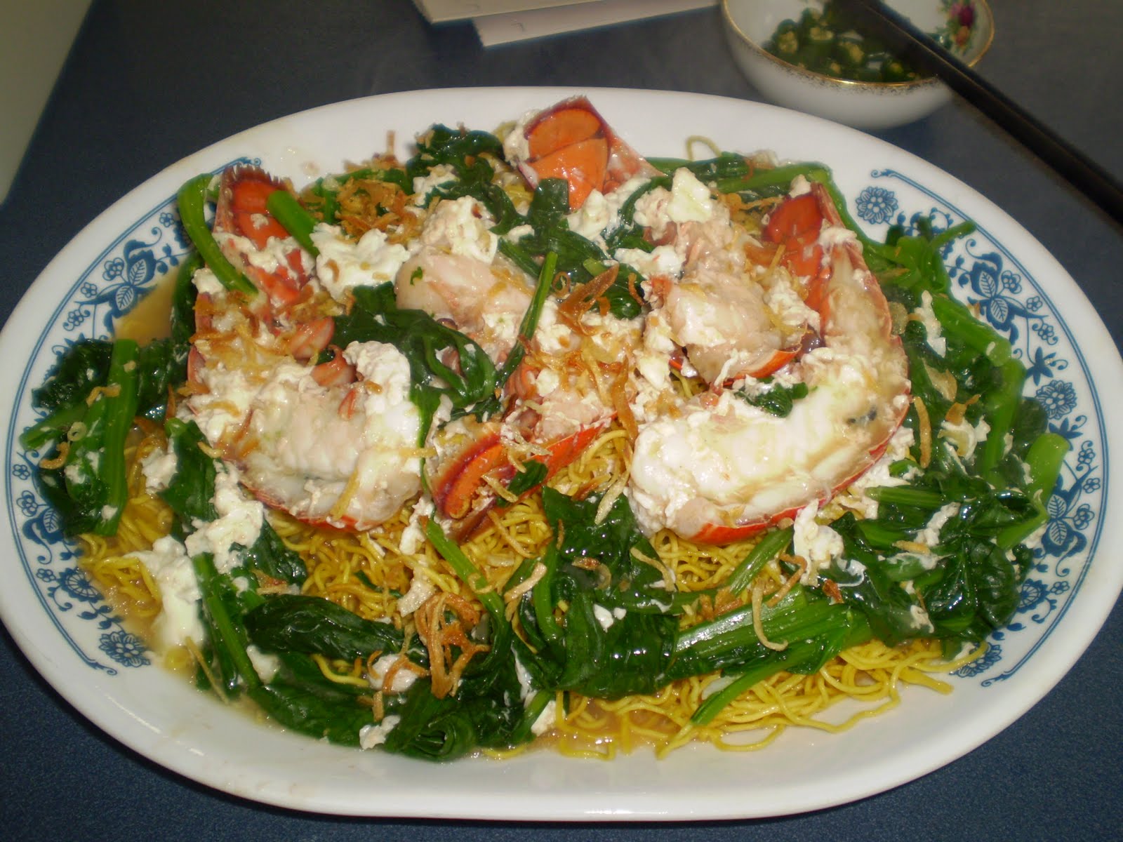 Lobster tail fried noodles
