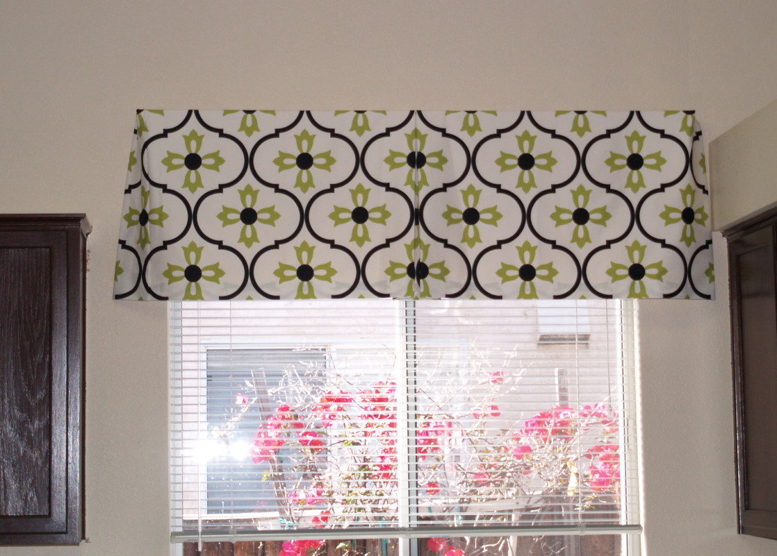 How to Make a Valance Pattern | eHow.com