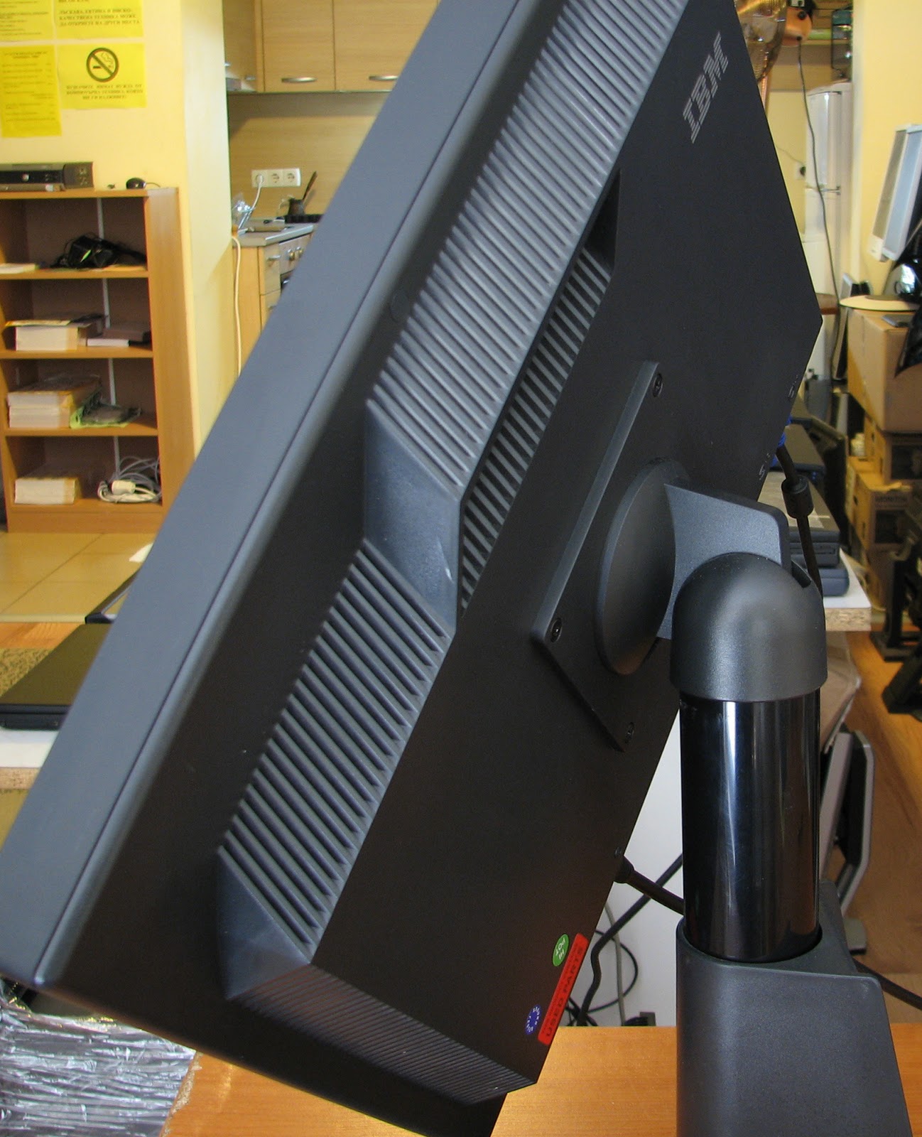 обособяването бизнес да играя професионални монитори втора ръка учен ...