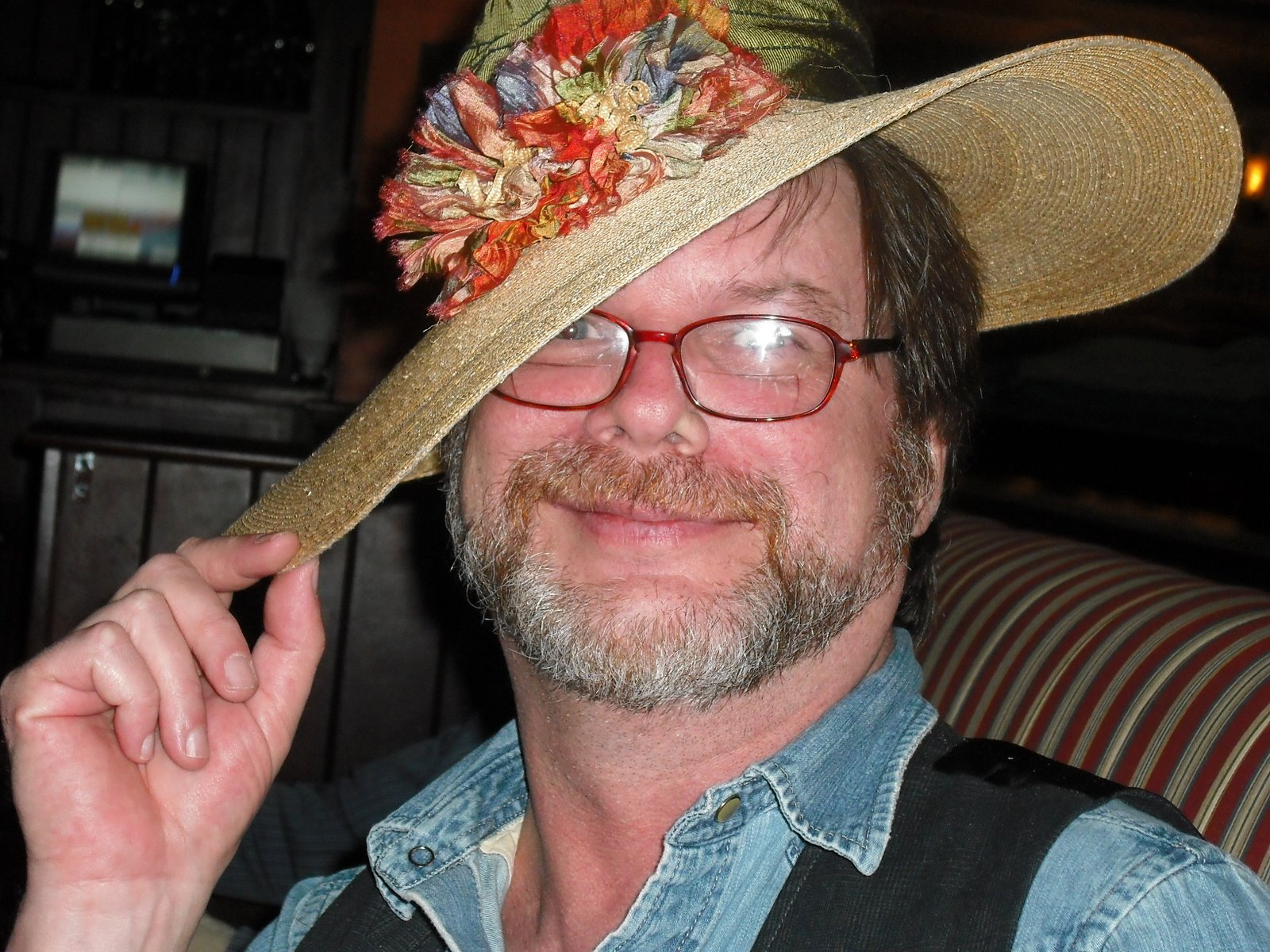 [Allen+Steele+Jaunty.JPG]