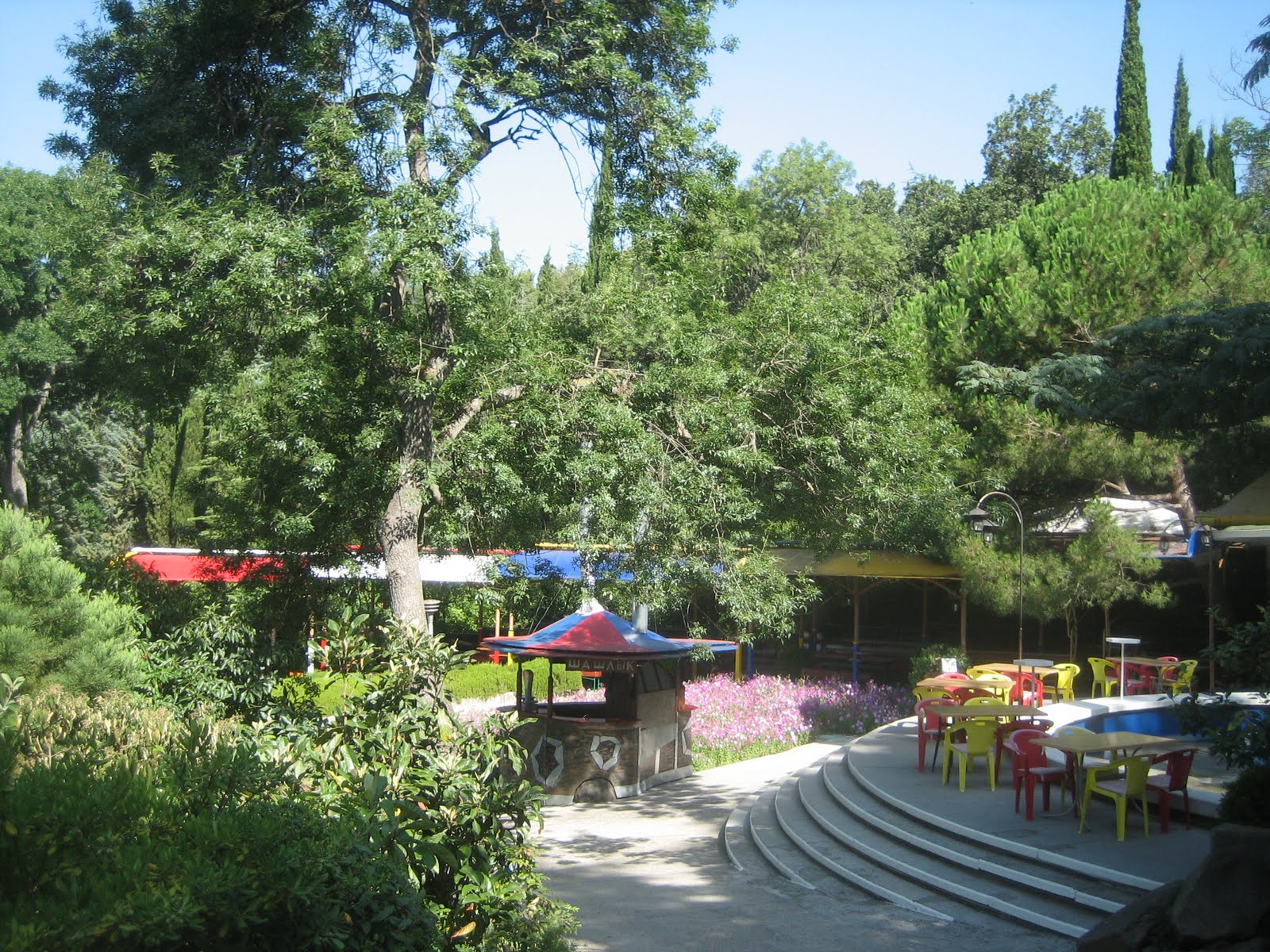 RENeW: Wonderful Experiences as an Academic Tourist in Yalta, Ukraine