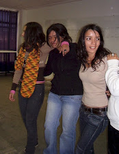 Abrazo de tres