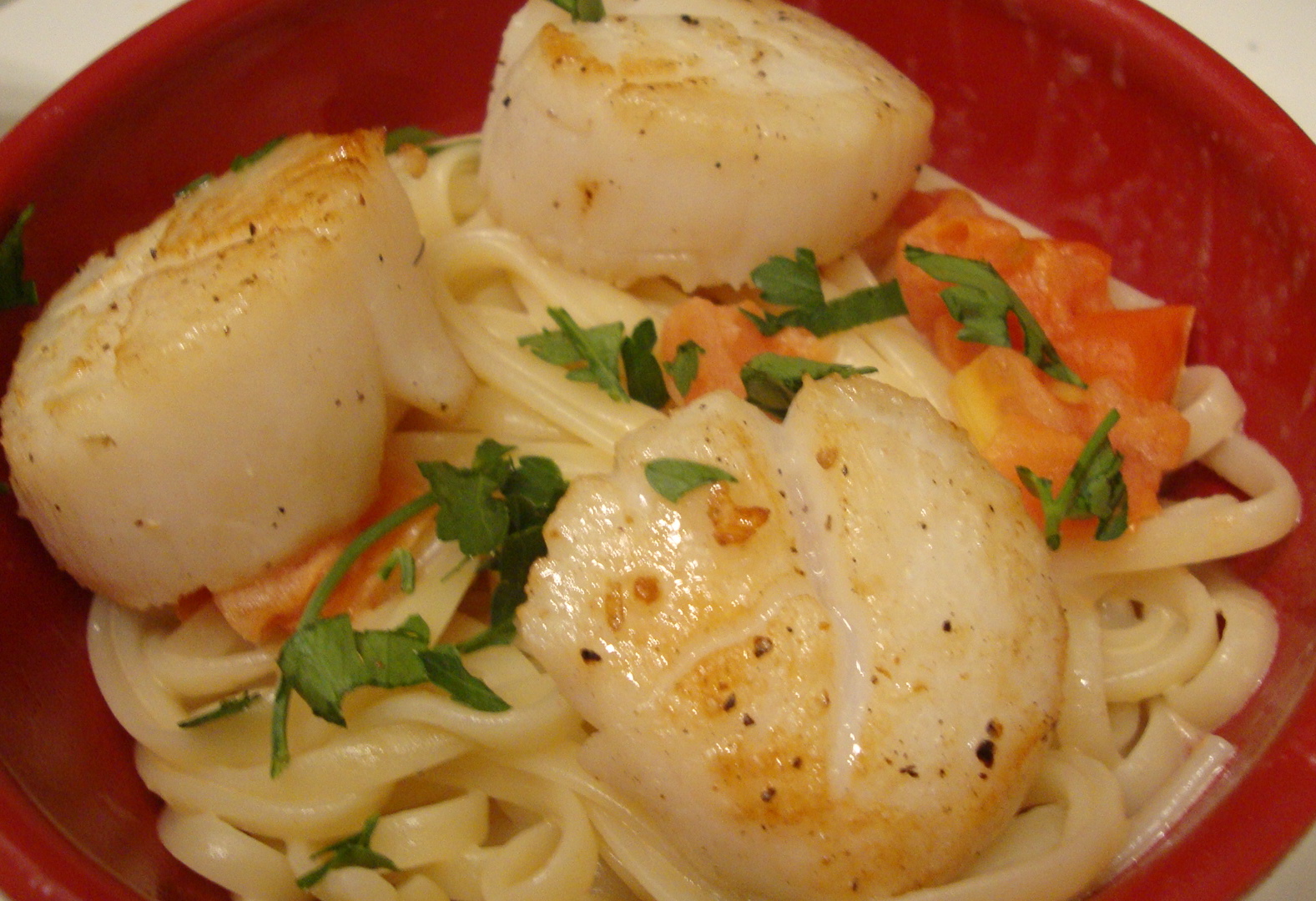 A Kitchen on Elm Street Seared Scallops with Tomato Cream Linguine