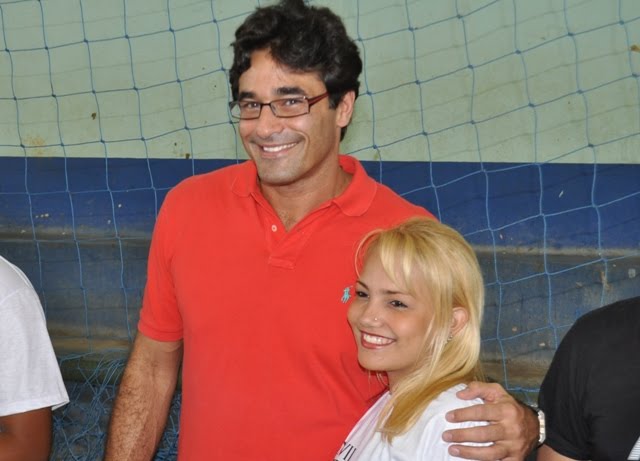 O ator Luciano Szafir esteve presente hoje no café da manhã com os organizadores da peça