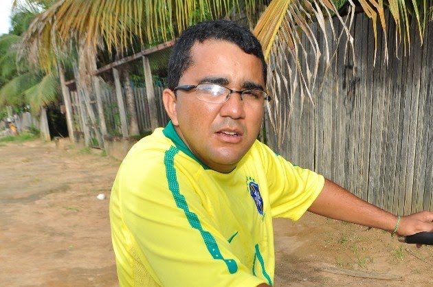 O agente de correios, Jackson Veras, durante a entrevista ao informativo JÁ É NOTÍCIA