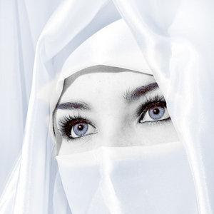Cadar Bagi Wanita Muslimah
