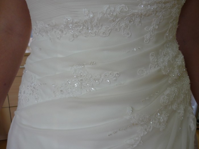 Blaukraut bleibt Blaukraut und Brautkleid bleibt Brautkleid Frau Auge