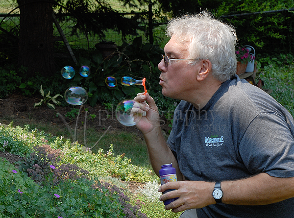 [bubbles.jpg]