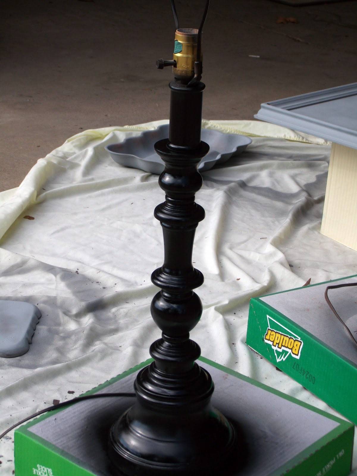 The Painted Studio Brass Lamps + Spray Paint = New Lamps