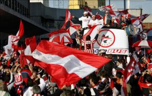 Caravana embrujada con la Copa Libertadores