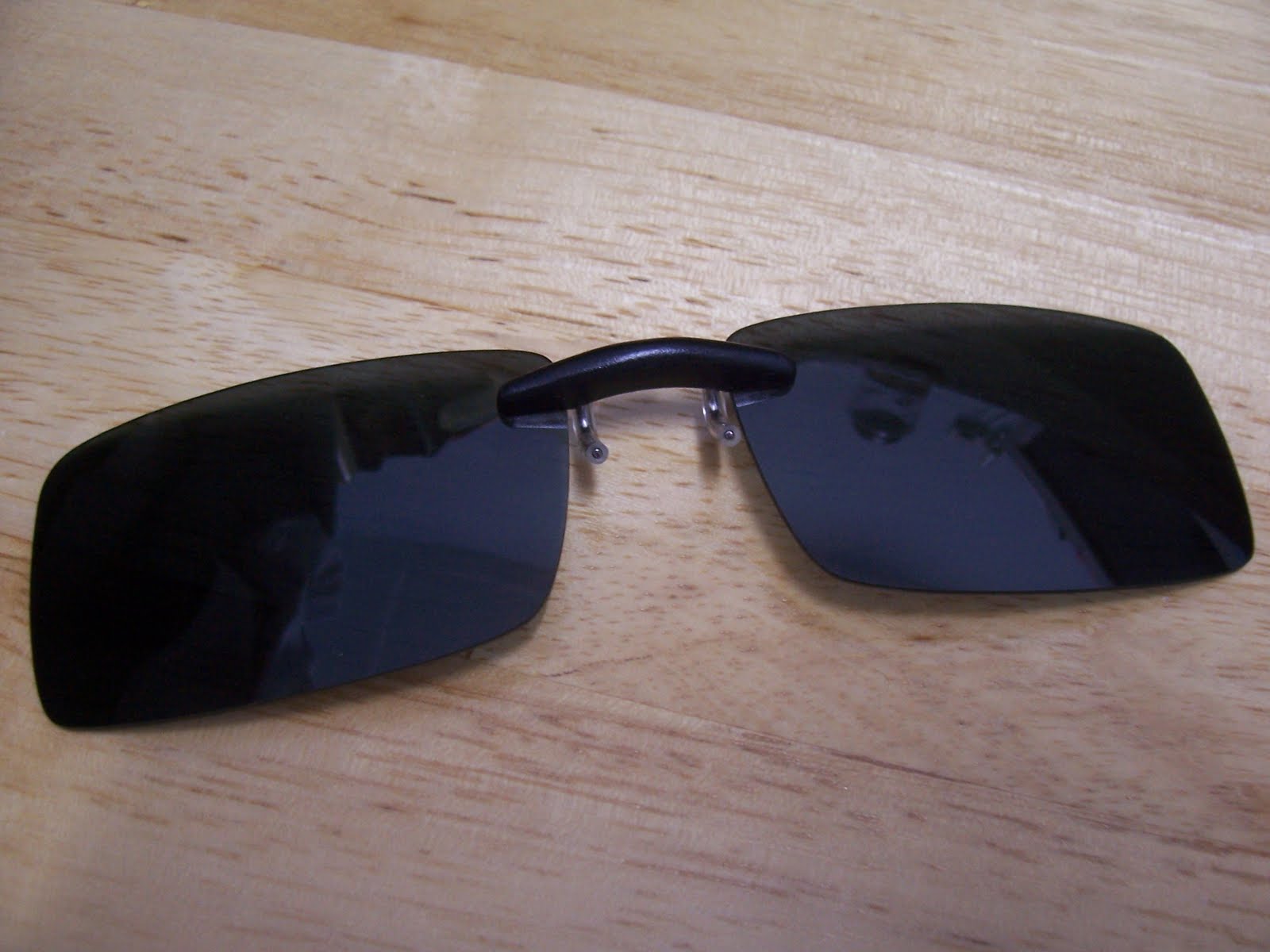 V!Nni3: Sunglasses