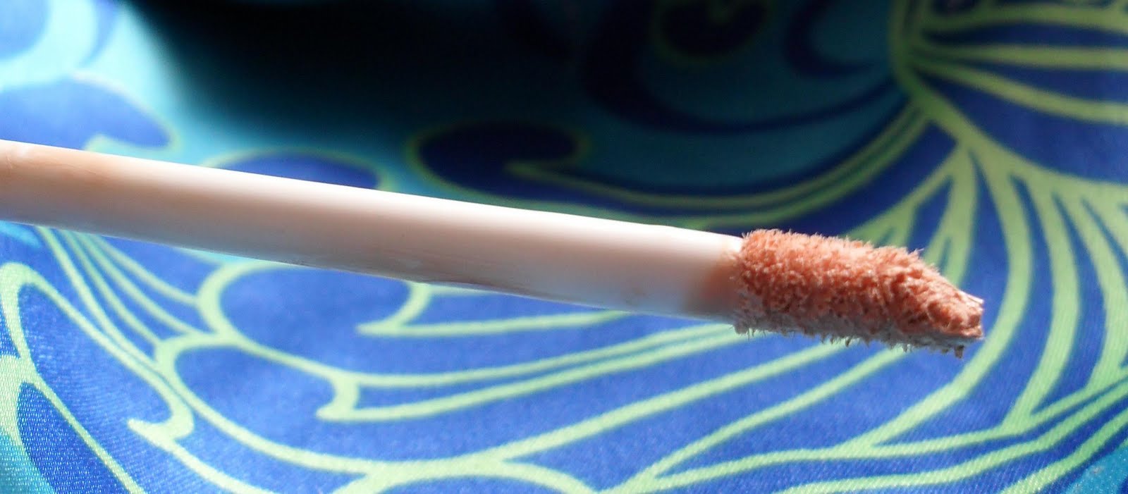 LazyDazey Review of ELF's Mineral Eyeshadow Primer