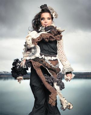 [bjork_5.jpg]