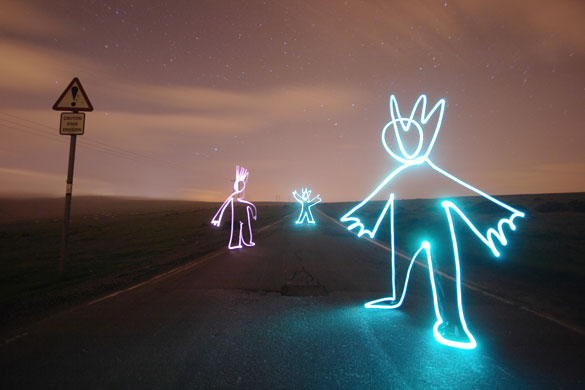 [Michael+Bosanko+Light-Graffiti-3.jpg]