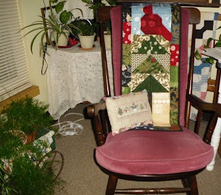 QUILTINGISBLISSFUL: QUILT DISPLAYS!!!