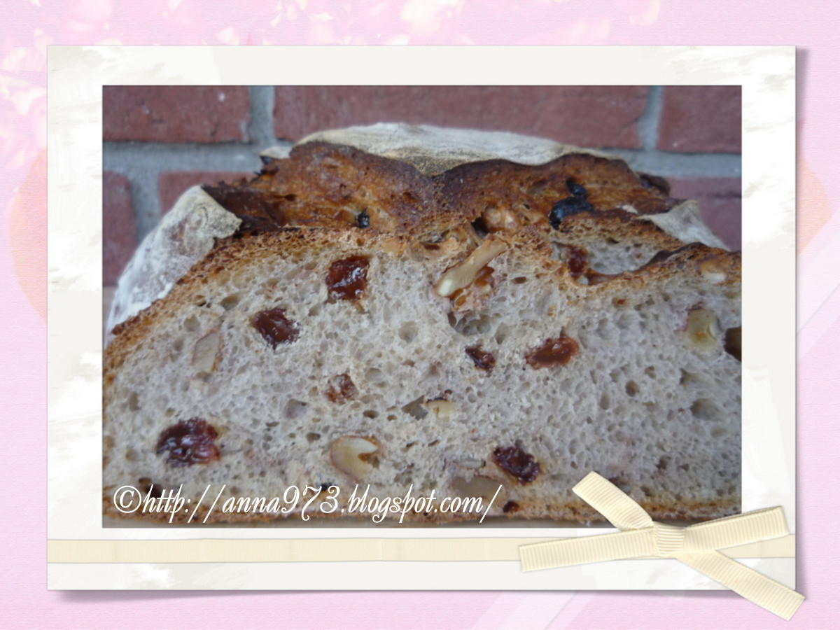 Сладкий хлеб с курагой и грецким орехом
