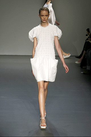 [Calvin-Klein-Podium-spring-fashion-2010-003_runway.jpg]
