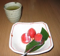 Frozen strawberry dessert at Rakuzen