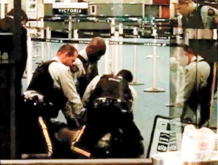 [Taser+in+Canada.jpg]