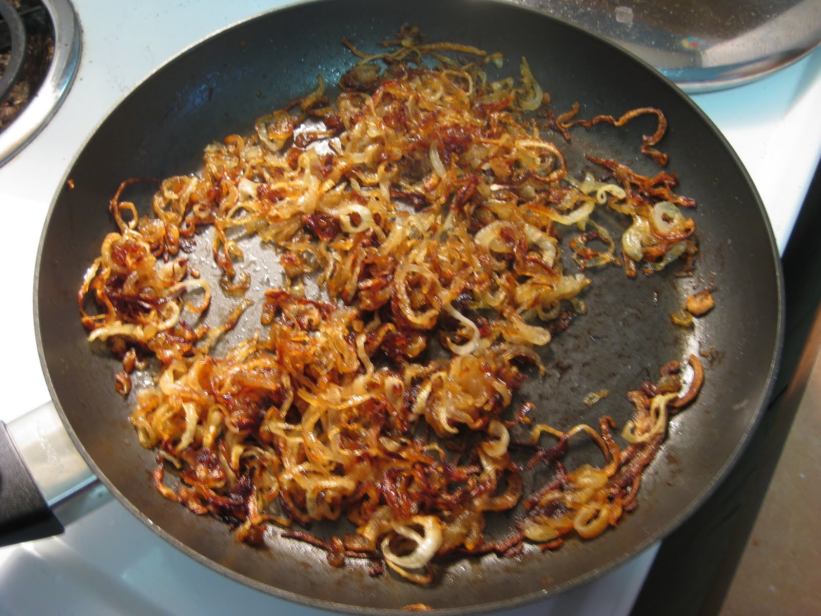 An empty stomach is the best cook Roasted onions and bad photos