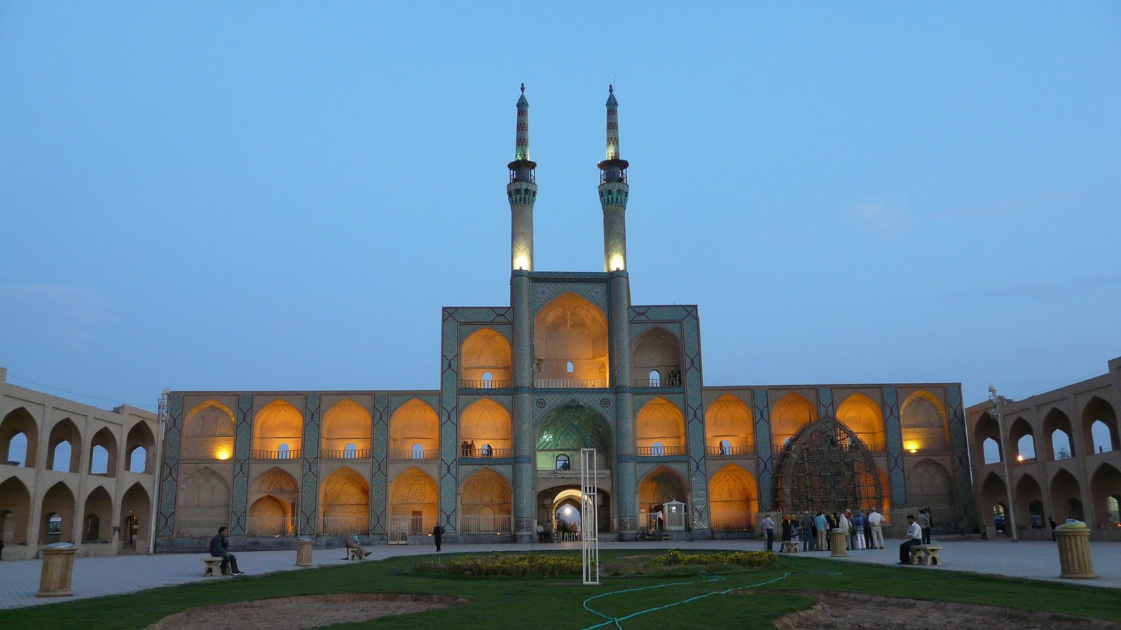 Travel in Iran during Ramadan and Eid