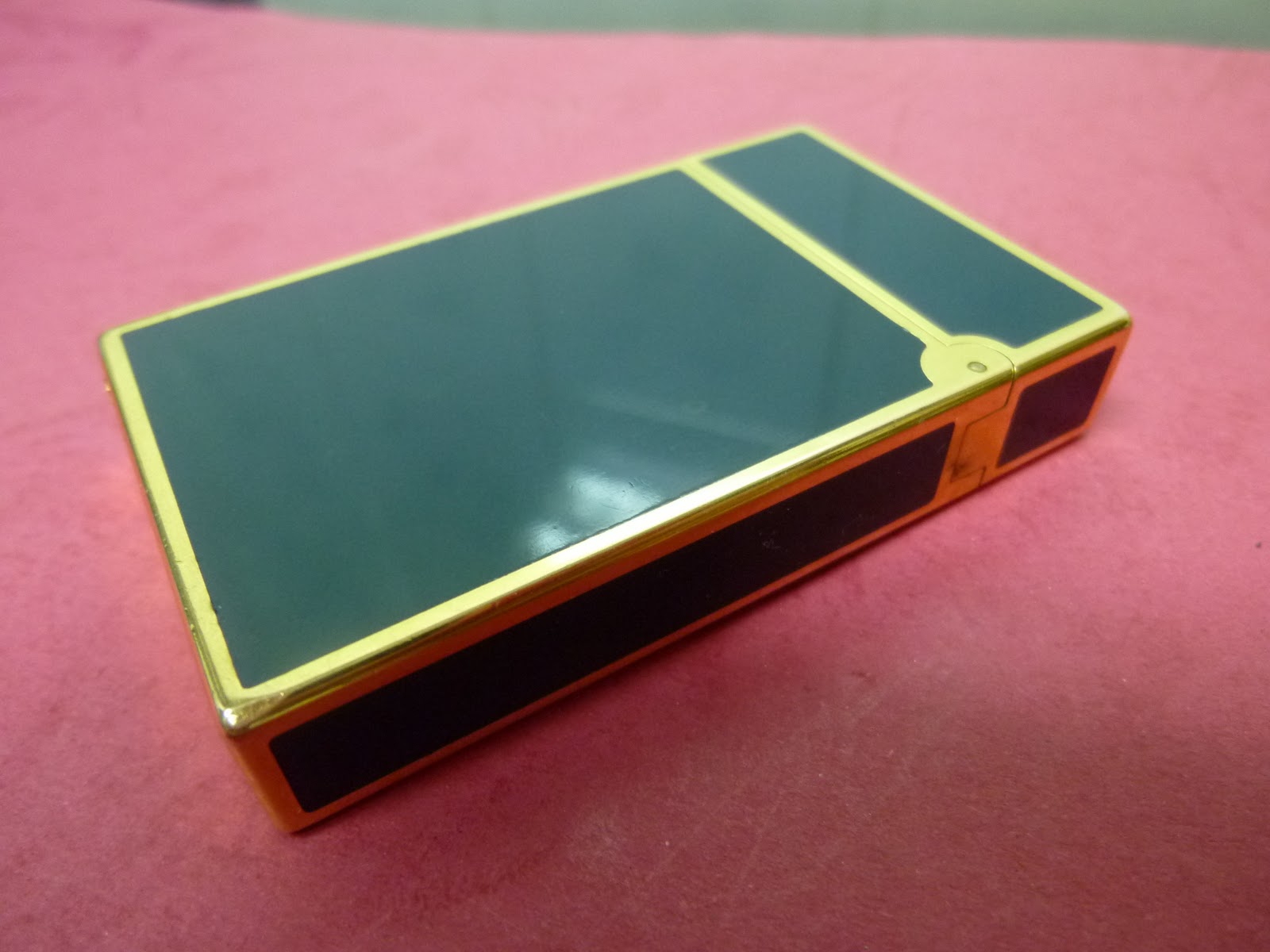 Collectible Curio2 Vintage 1970's ST Dupont Lighter Gold Plated With