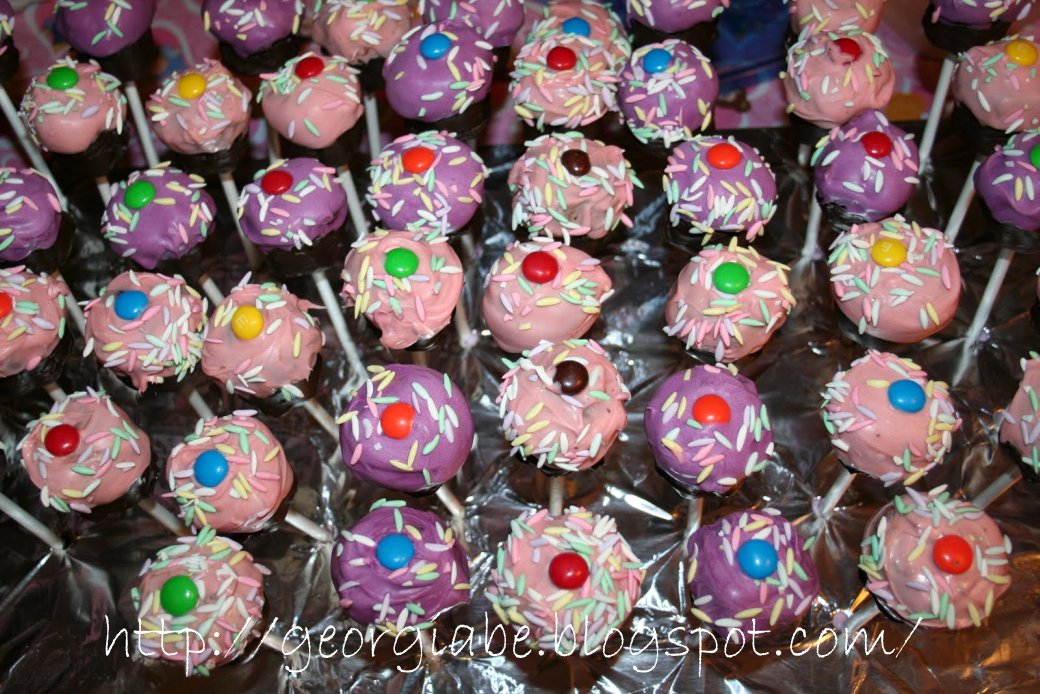 crafty side Cupcake pops