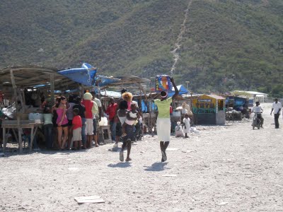 [Mercado_informal_de_Jimani_Valeria_VilardoIPS.jpg]