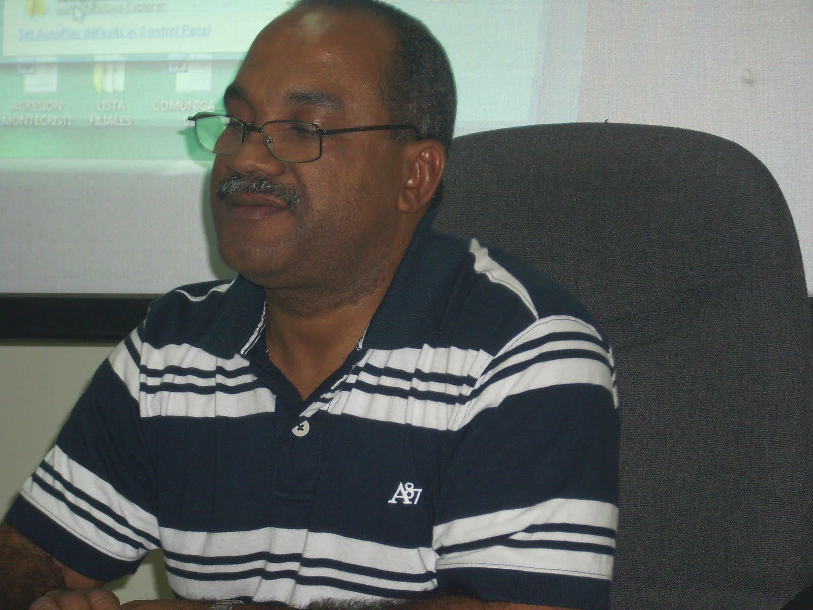 [4747.-_OLIVO_DELEON.JPG]