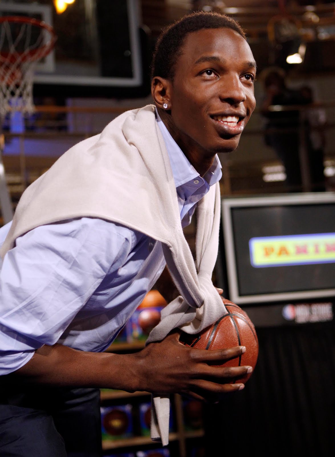 Hot Secrets: HASHEEM THABEET FOR KENYAN SPRITE SLAM TOUR