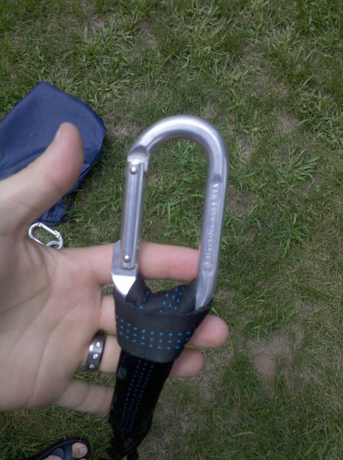 How to Slack How to set up a slackline