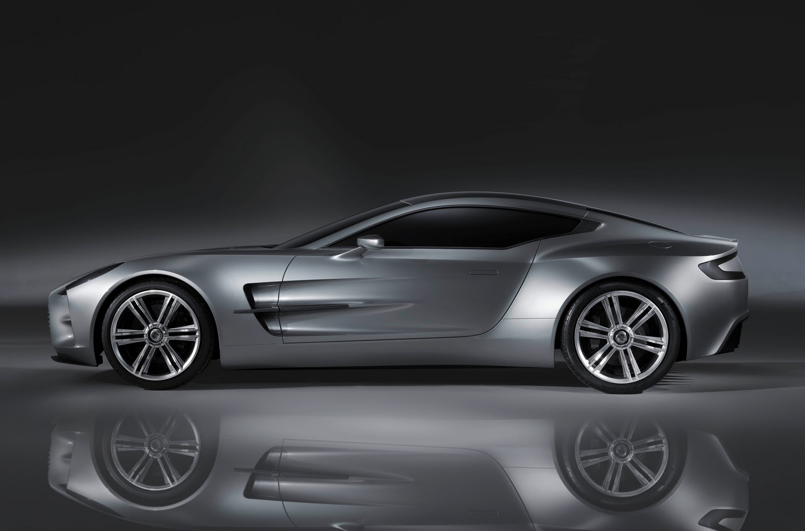 6 Aston Martin One 77