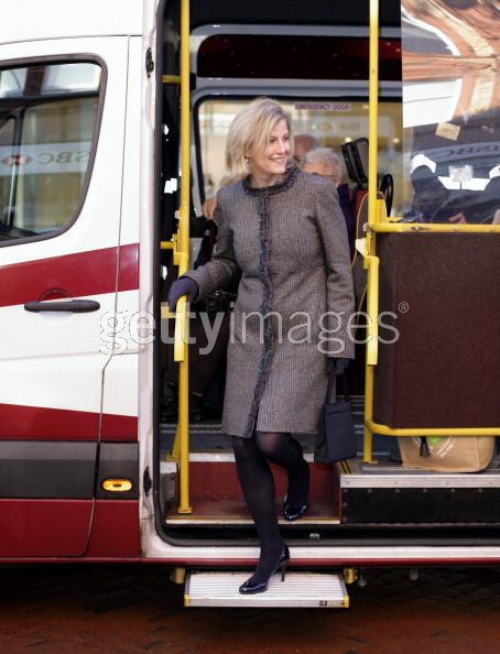 2011-01-19--ReadibusMeetingFullLength--Indigo-GettyImages.jpg