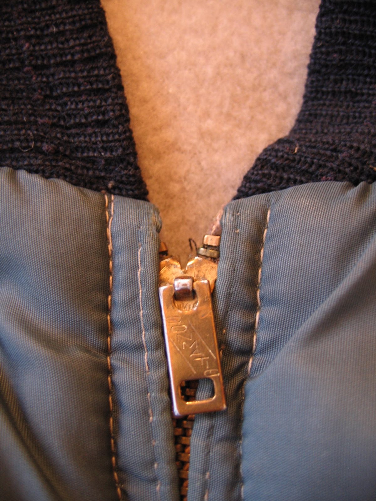 XtimemachineX Vintage American Zippers