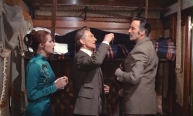 [Экспресс.Ужасов(Horror.Express)-1973[(026205)19-52-59].JPG]