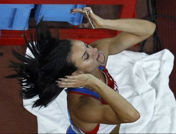 [Yelena+Isinbayeva+5.05+from+5.04--by+Reuters.jpg]