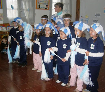 Festejos por el Día de la Bandera en Erize