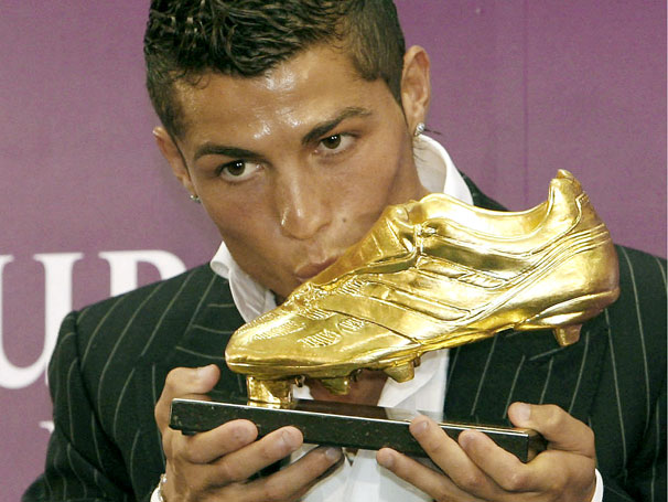 [ronaldo_bota_ouro.jpg]