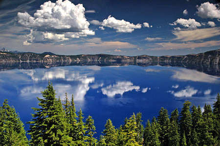 [9crater_lake.jpg]