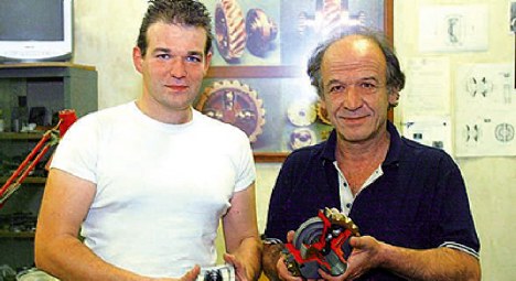 [Theodoros_Tsiriggakes.jpg]