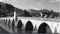 Die Brücke über die Drina