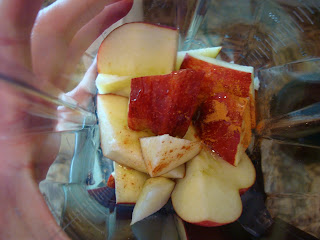 Apples with agave and cinnamon in blender