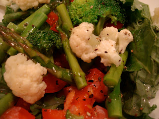 Kale salad with mixed vegetables and homemade dressing - 46