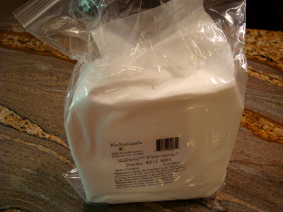 Front view of bag of stevia powder