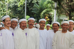 SAHABAT-SAHABAT TERCINTA