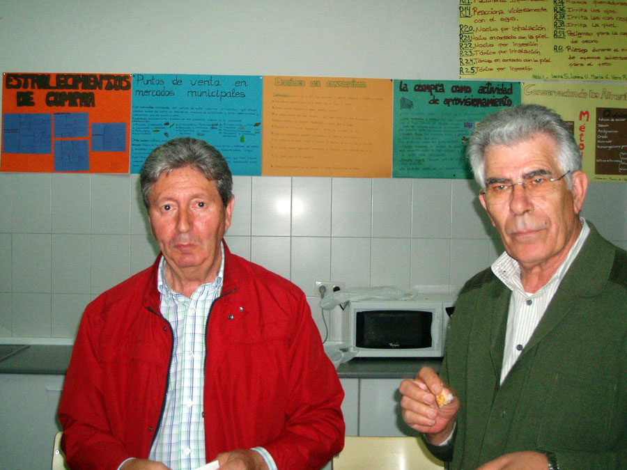 Compañeros en Comillas 1960 y pico. 50 años después Carta y fotos de