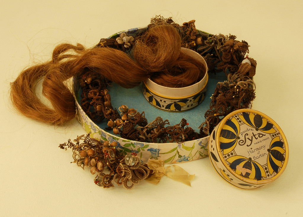 watchdog316 victorian woven hair wreath