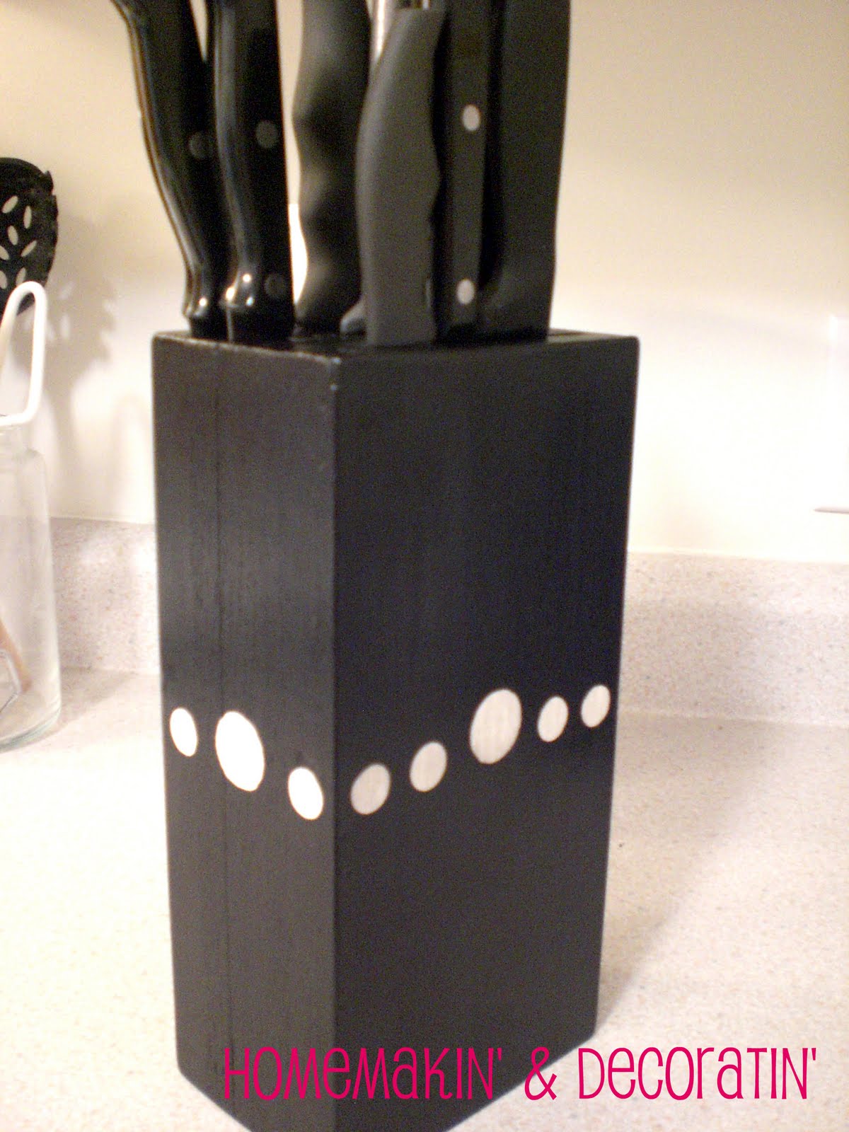 Homemakin and Decoratin Knife Block Makeover