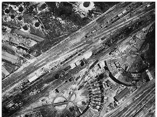 AMAZING PICS! WW2: Cologne bombed, photos by Allies pilots: