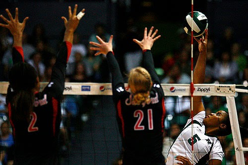 Kalapaki Joe's: UH Wahine Volleyball TOMORROW!